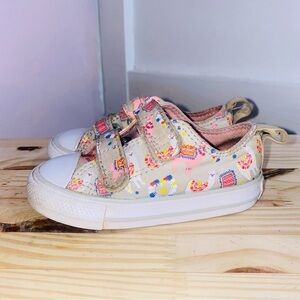 Party Llama All Star Converses